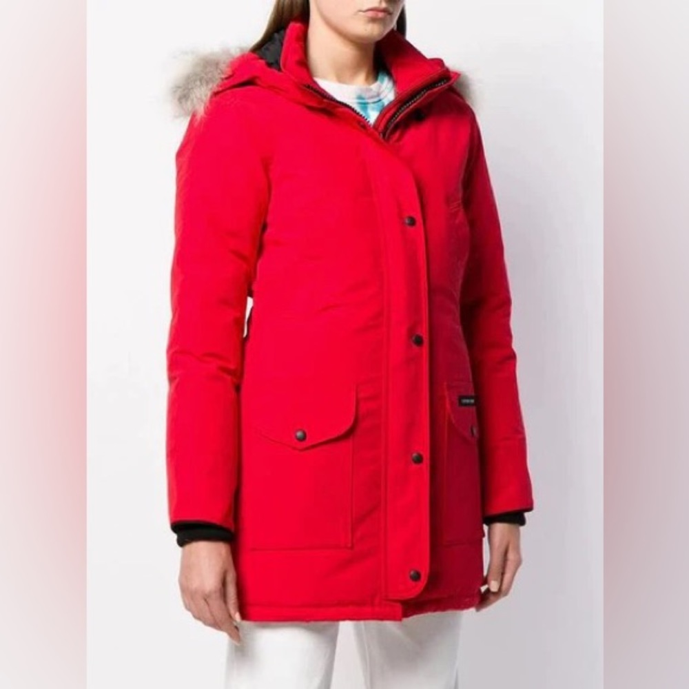 Canada Goose Trillium Parka with coyote  fur trimmed hood. Size M. Red.